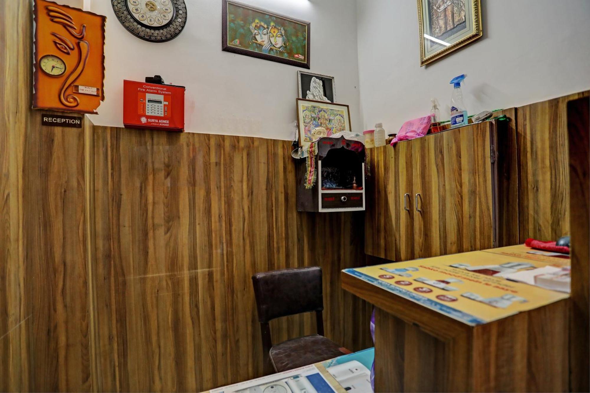 Oyo Hotel The Red Hut Chandīgarh 外观 照片